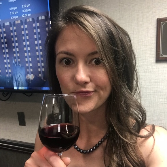 Meet your Posher, Megan - Picture 1 of 1